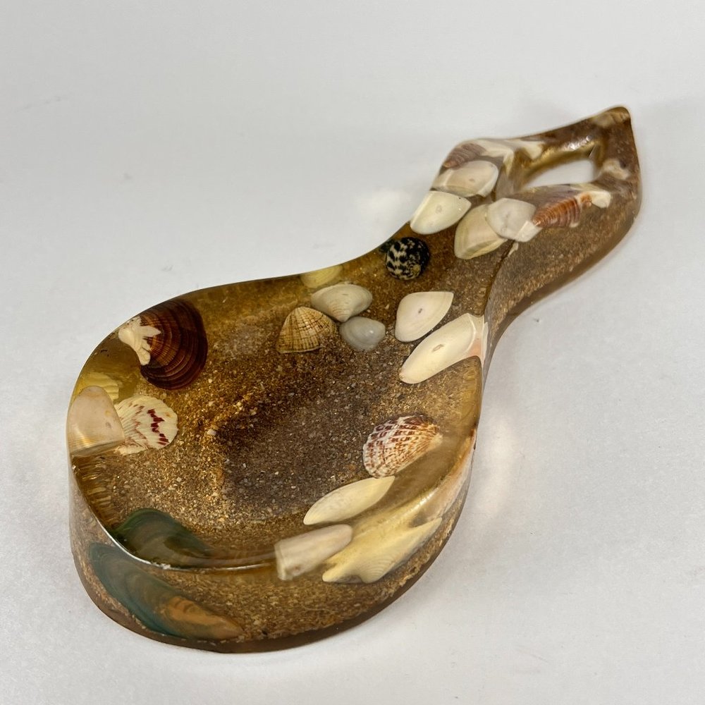Vintage Spoon Rest Sea Shell Resin Retro Nautical Beach Decor